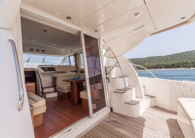 Our fleet Jeanneau Prestige 400